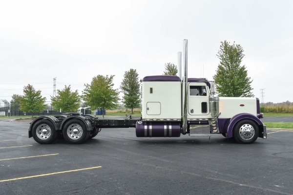 Used-2008-Peterbilt-389-Sleeper---ISX15---600-HP---18-Speed---40K-Rears