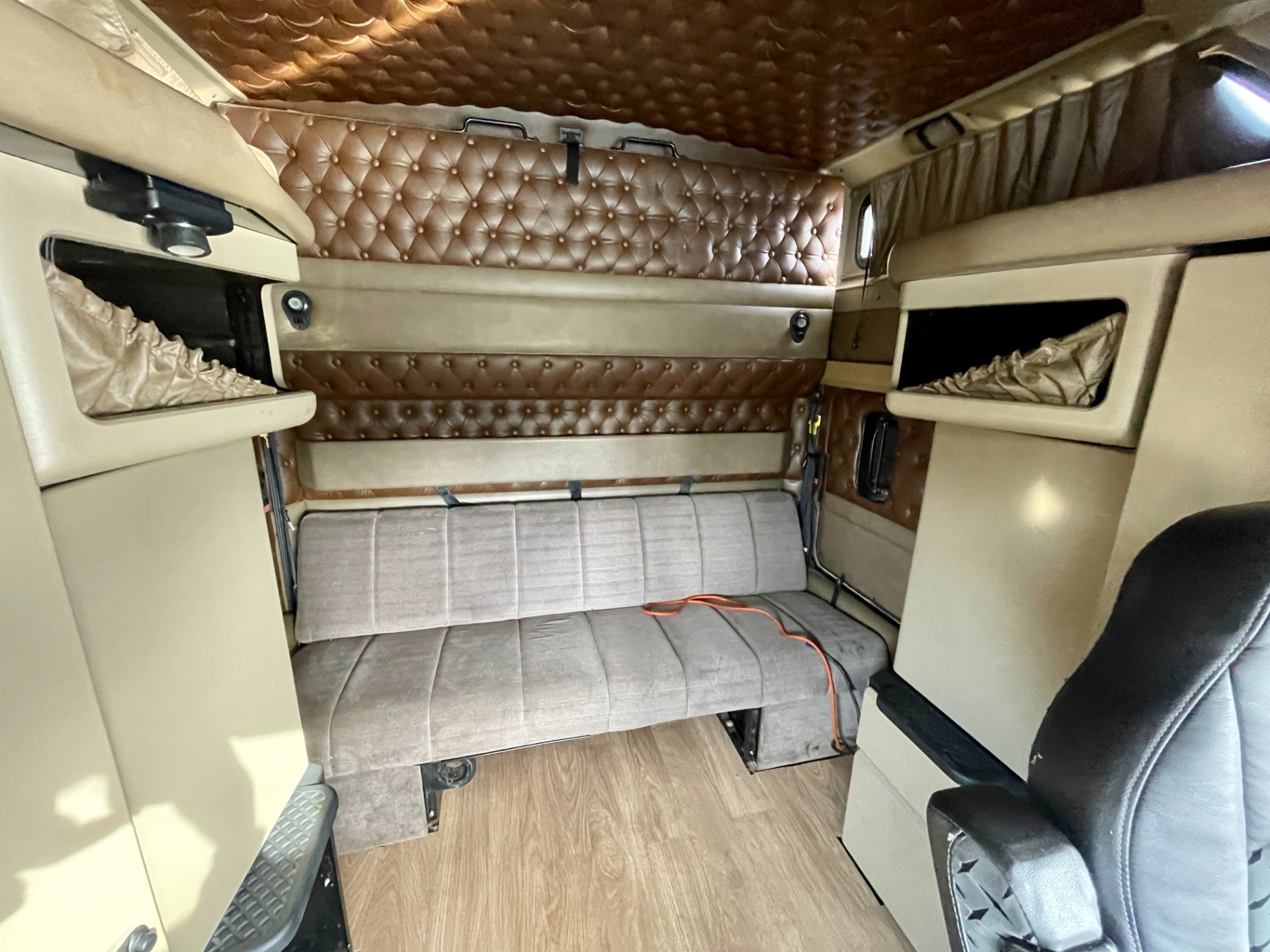 Kenworth W900 Studio Sleeper Interior Home Alqu