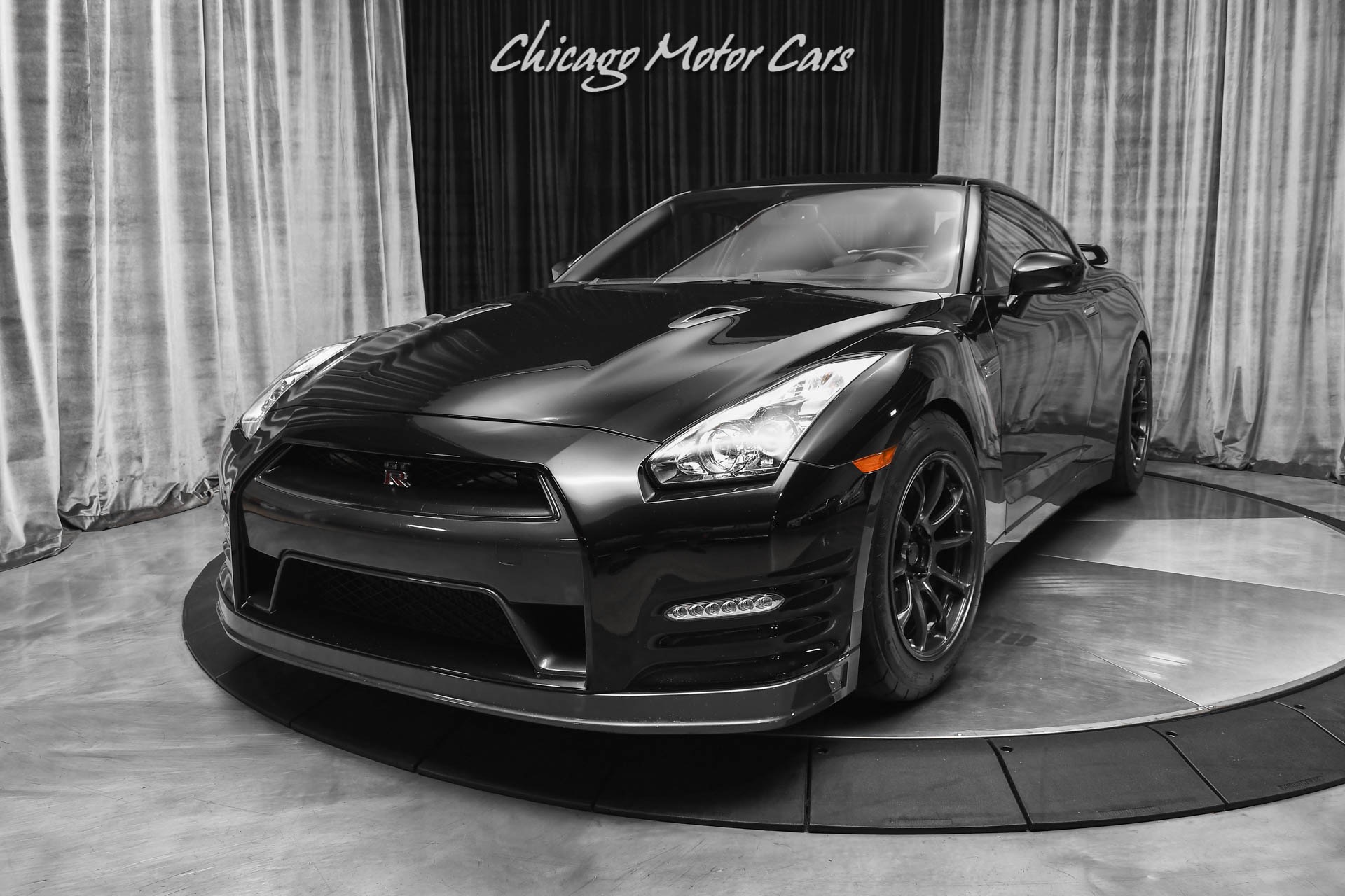 Used-2013-Nissan-GT-R-Premium-1600WHP-MOTEC-ECU-SHEP-TRANS