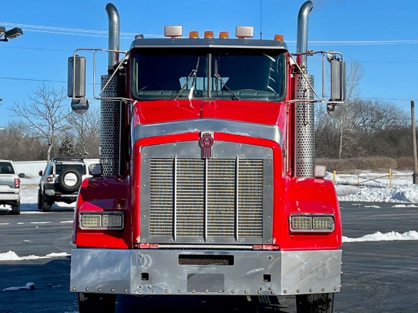Used 2005 Kenworth T800 Daycab - CAT C15 - 475 Horsepower - 10 Speed Manual for sale Sold at Chicago Motor Cars in West Chicago IL 60185 2