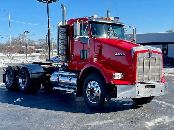 Used 2005 Kenworth T800 Daycab - CAT C15 - 475 Horsepower - 10 Speed Manual for sale Sold at Chicago Motor Cars in West Chicago IL 60185 3