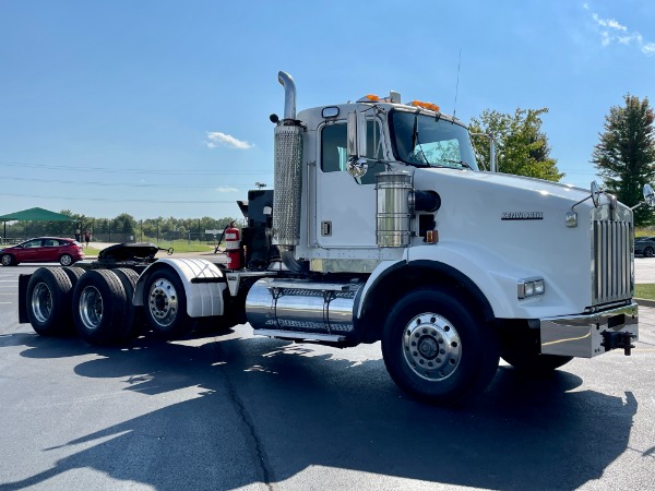 Used 2001 Kenworth T800 Tri-Axle Day Cab - CAT C15 - 515 HP - 46K Rears! for sale Sold at Chicago Motor Cars in West Chicago IL 60185 3