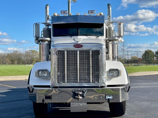 Used 2005 Peterbilt 378 Day Cab - CAT C15 - 475HP - 18 Speed with AUX TRANS - for sale Sold at Chicago Motor Cars in West Chicago IL 60185 2