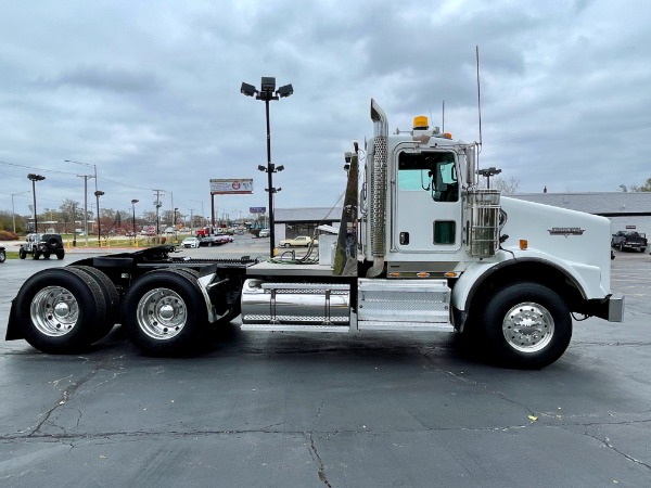 Used 2009 Kenworth T800 Heavy Haul - CAT C15 - 18 Speed - 86K GVWR! Double Lockers for sale Sold at Chicago Motor Cars in West Chicago IL 60185 4