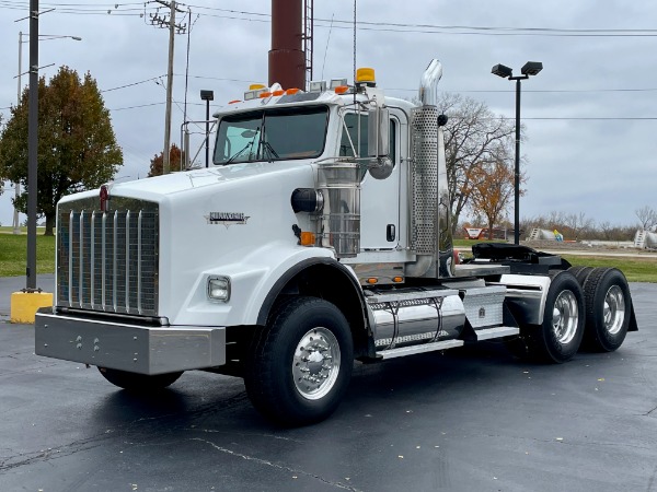Used 2009 Kenworth T800 Heavy Haul - CAT C15 - 18 Speed - 86K GVWR! Double Lockers for sale Sold at Chicago Motor Cars in West Chicago IL 60185 1