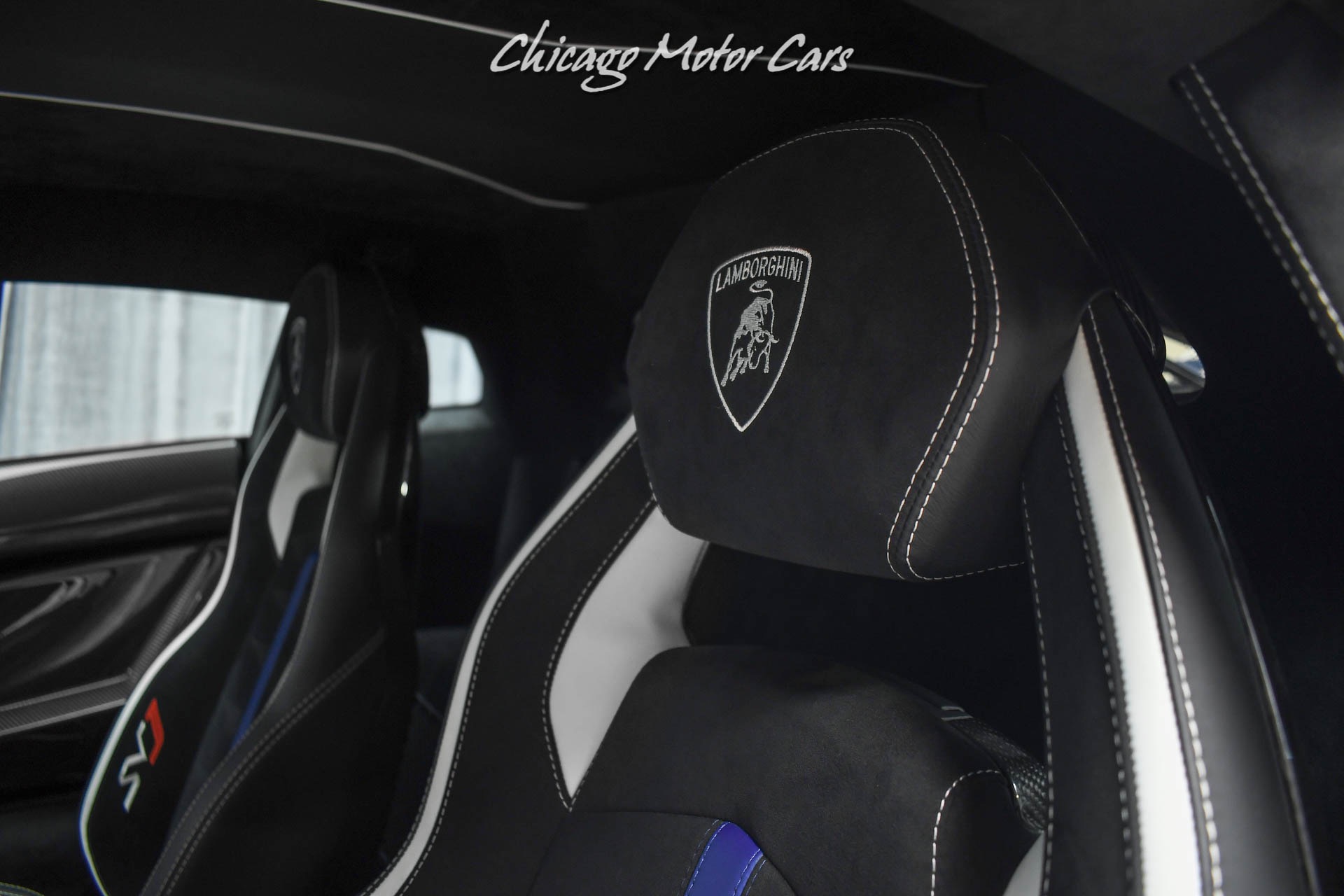 Used-2019-Lamborghini-Aventador-LP-770-4-SVJ-Coupe-RARE-Viola-Aletheia-Hot-Color-Combo-Carbon-Fiber