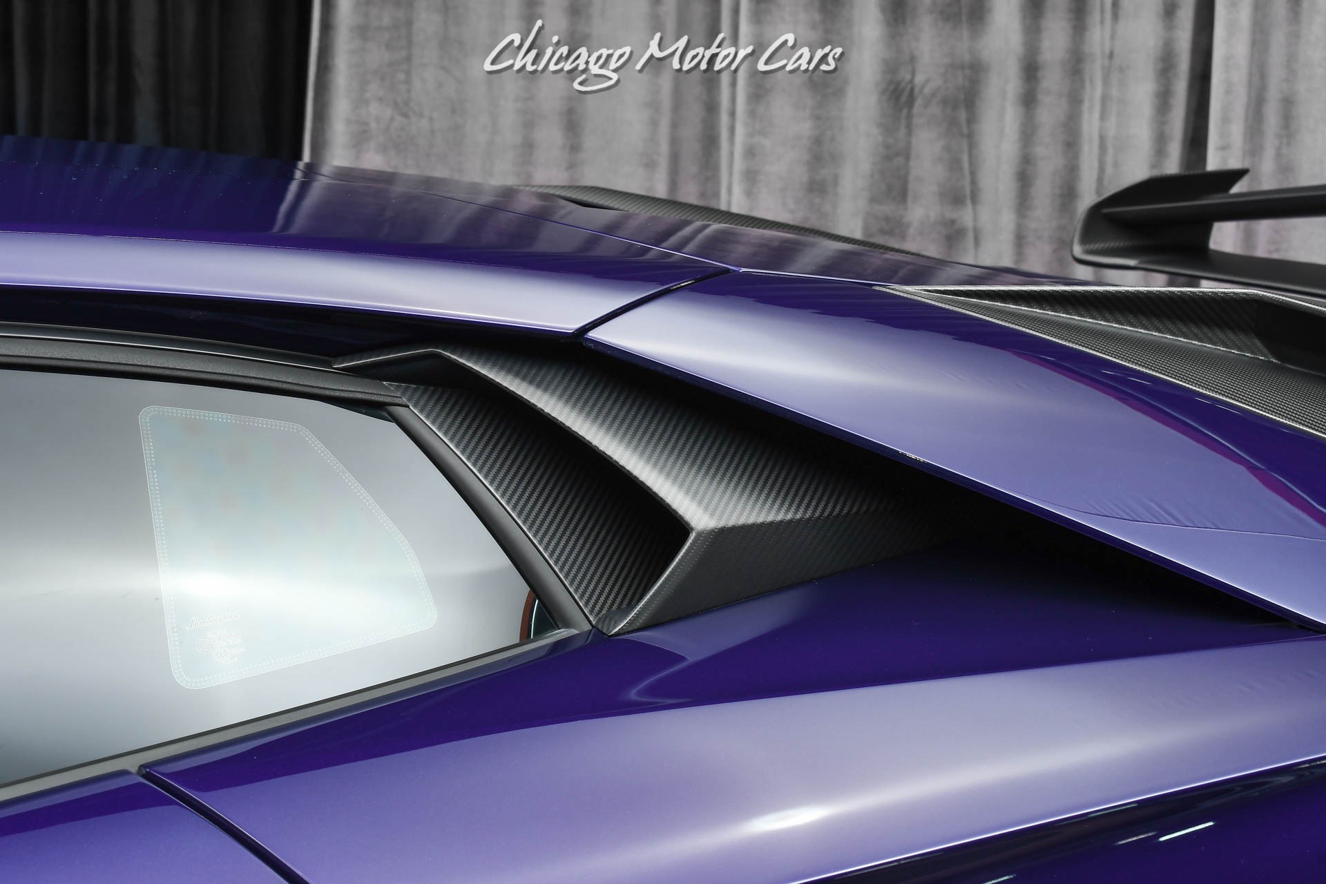 Used-2019-Lamborghini-Aventador-LP-770-4-SVJ-Coupe-RARE-Viola-Aletheia-Hot-Color-Combo-Carbon-Fiber