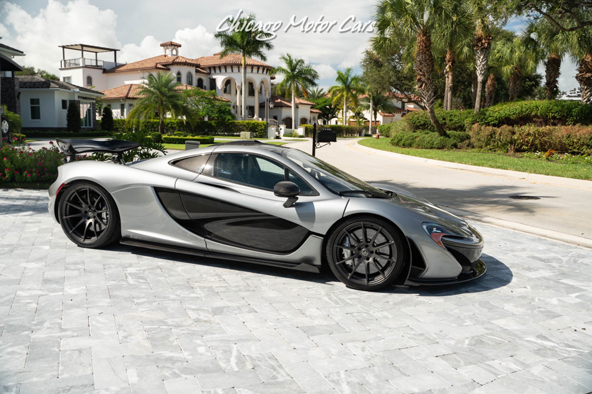 Used-2014-McLaren-P1-Coupe-Completely-Serviced-Carbon-Fiber-Collector-Quality