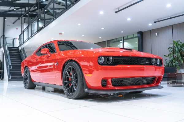 Used 2016 Dodge Challenger SRT Hellcat Coupe! 8-Speed Auto! Power Sunroof! Serviced! for sale Sold at Chicago Motor Cars in West Chicago IL 60185 5