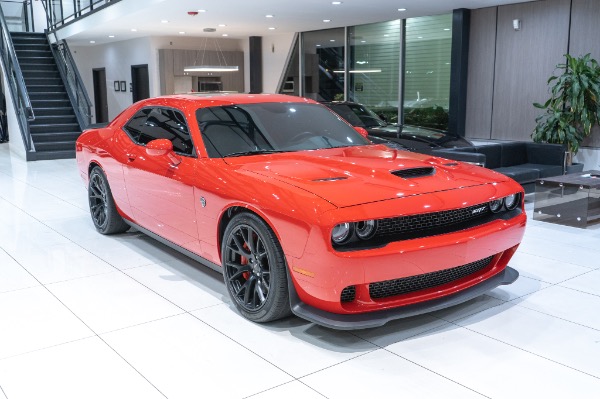 Used 2016 Dodge Challenger SRT Hellcat Coupe! 8-Speed Auto! Power Sunroof! Serviced! for sale Sold at Chicago Motor Cars in West Chicago IL 60185 6
