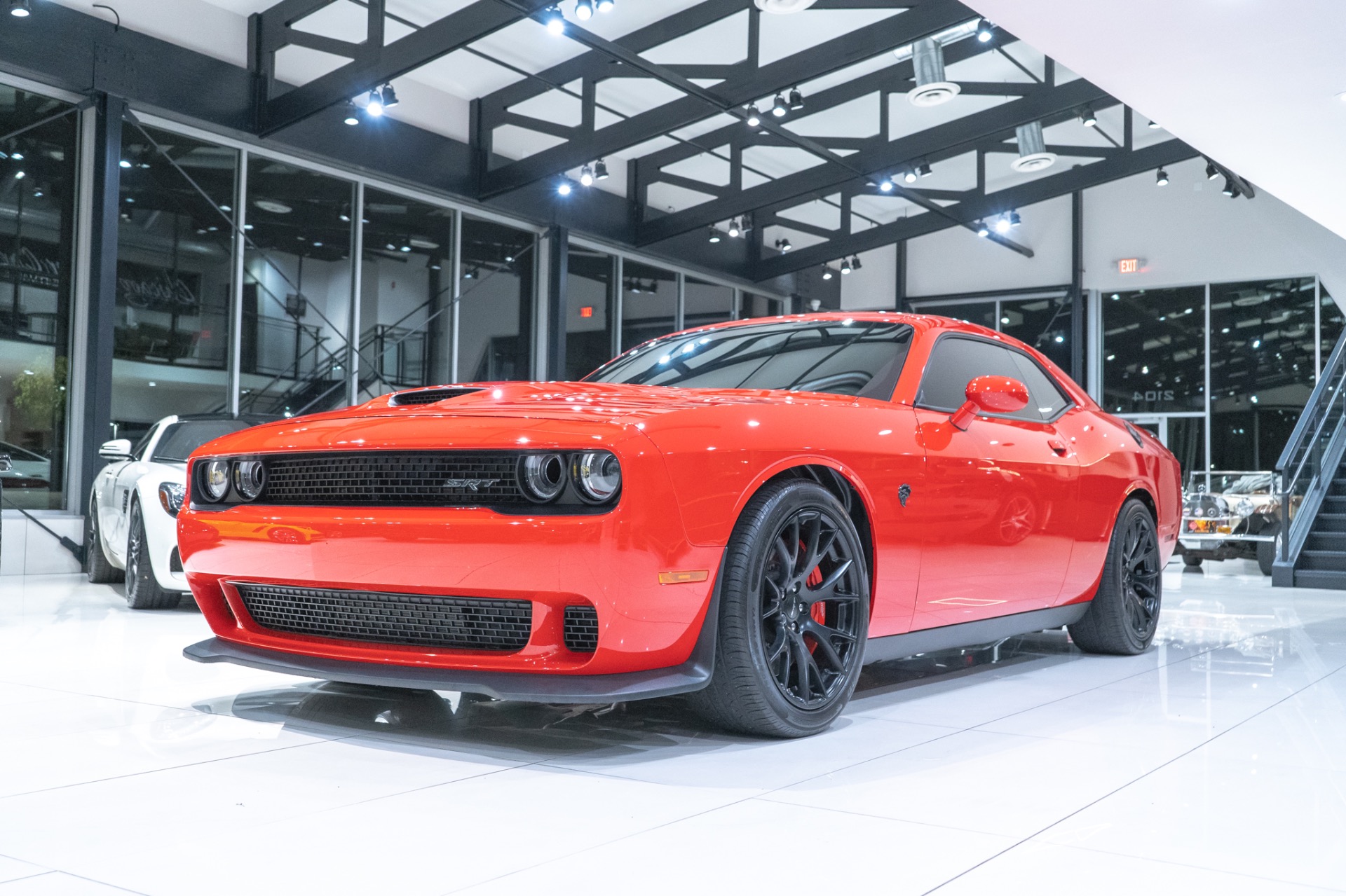 Used-2016-Dodge-Challenger-SRT-Hellcat-Coupe-8-Speed-Auto-Power-Sunroof-Serviced