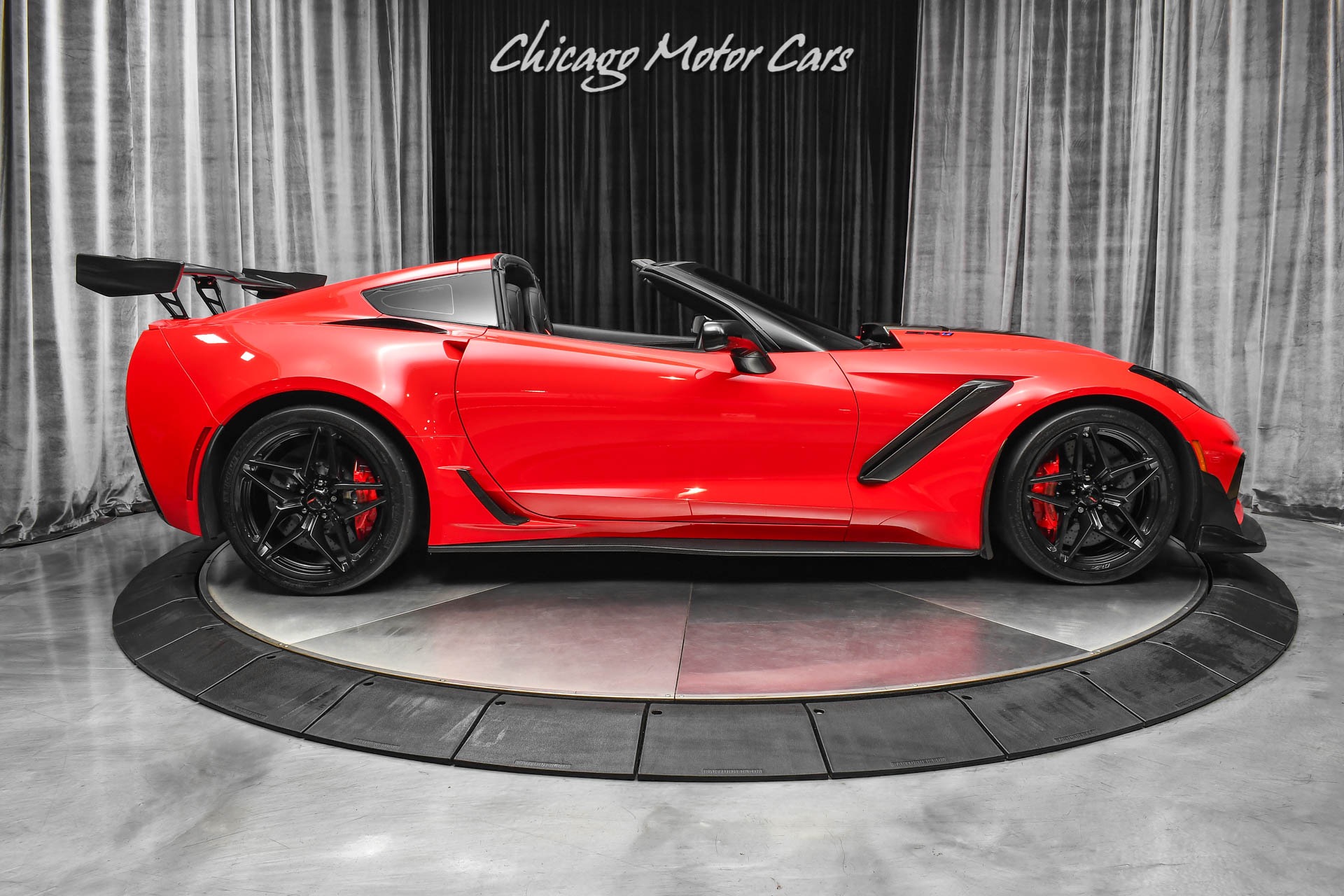 Used-2019-Chevrolet-Corvette-ZR1-3ZR-ZTK-Track-Performance-Pack-Carbon-Fiber-Sport-Bucket-Seats