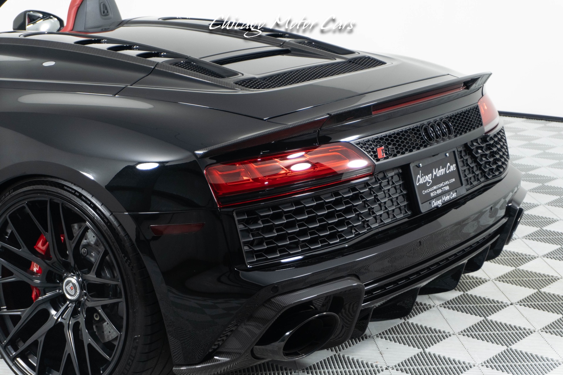 2020 AUDI R8 - Image 10