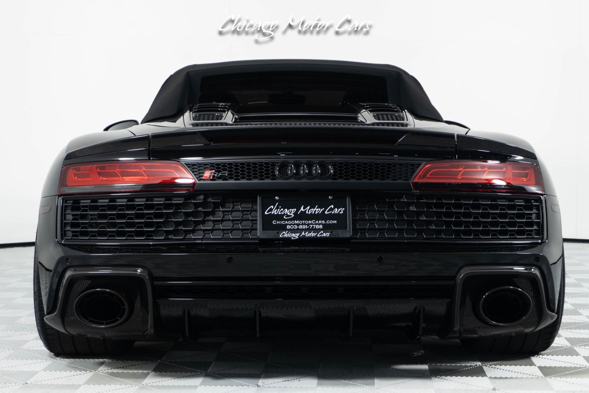 2020 AUDI R8 - Image 27