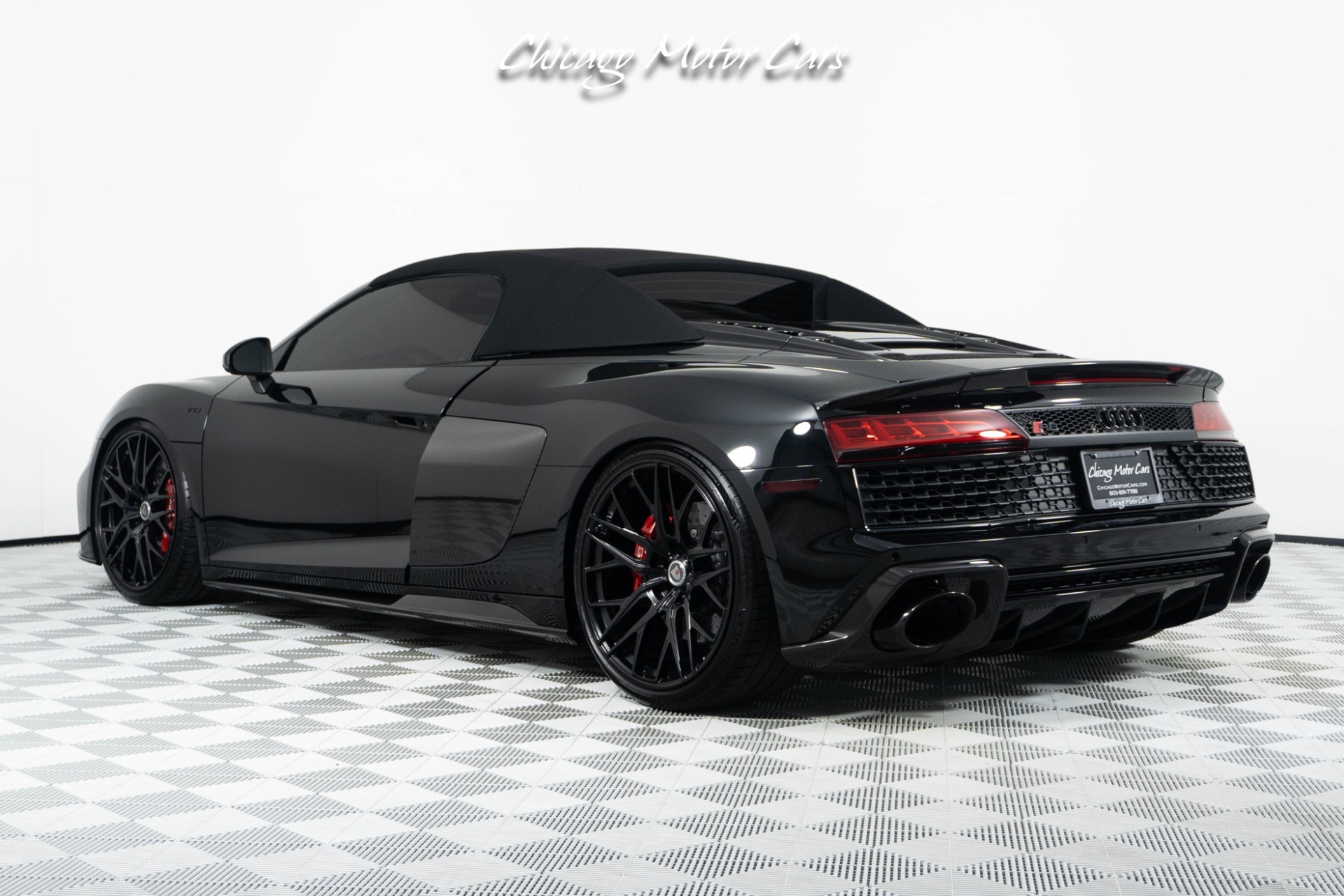 2020 AUDI R8 - Image 29