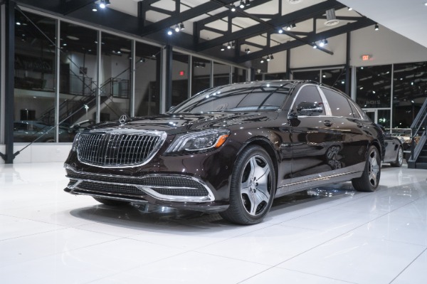 Used-2019-Mercedes-Benz-S560-Maybach-4Matic-Sedan---MSRP-194045--Spectacular-Two-Tone-Magic-Sky-Exec-Rear-Seats