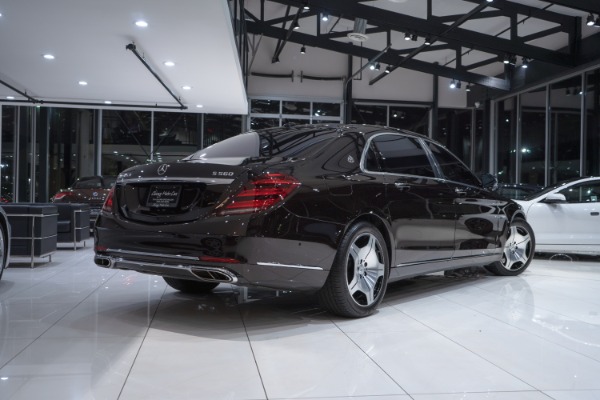 Used-2019-Mercedes-Benz-S560-Maybach-4Matic-Sedan---MSRP-194045--Spectacular-Two-Tone-Magic-Sky-Exec-Rear-Seats