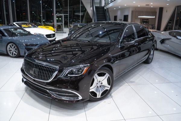 Used 2019 Mercedes-Benz S560 Maybach 4Matic Sedan - MSRP $194,045  Spectacular Two Tone! Magic Sky! Exec. Rear Seats! for sale Sold at Chicago Motor Cars in West Chicago IL 60185 4
