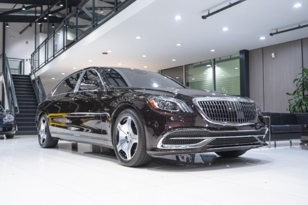 Used 2019 Mercedes-Benz S560 Maybach 4Matic Sedan - MSRP $194,045  Spectacular Two Tone! Magic Sky! Exec. Rear Seats! for sale Sold at Chicago Motor Cars in West Chicago IL 60185 6