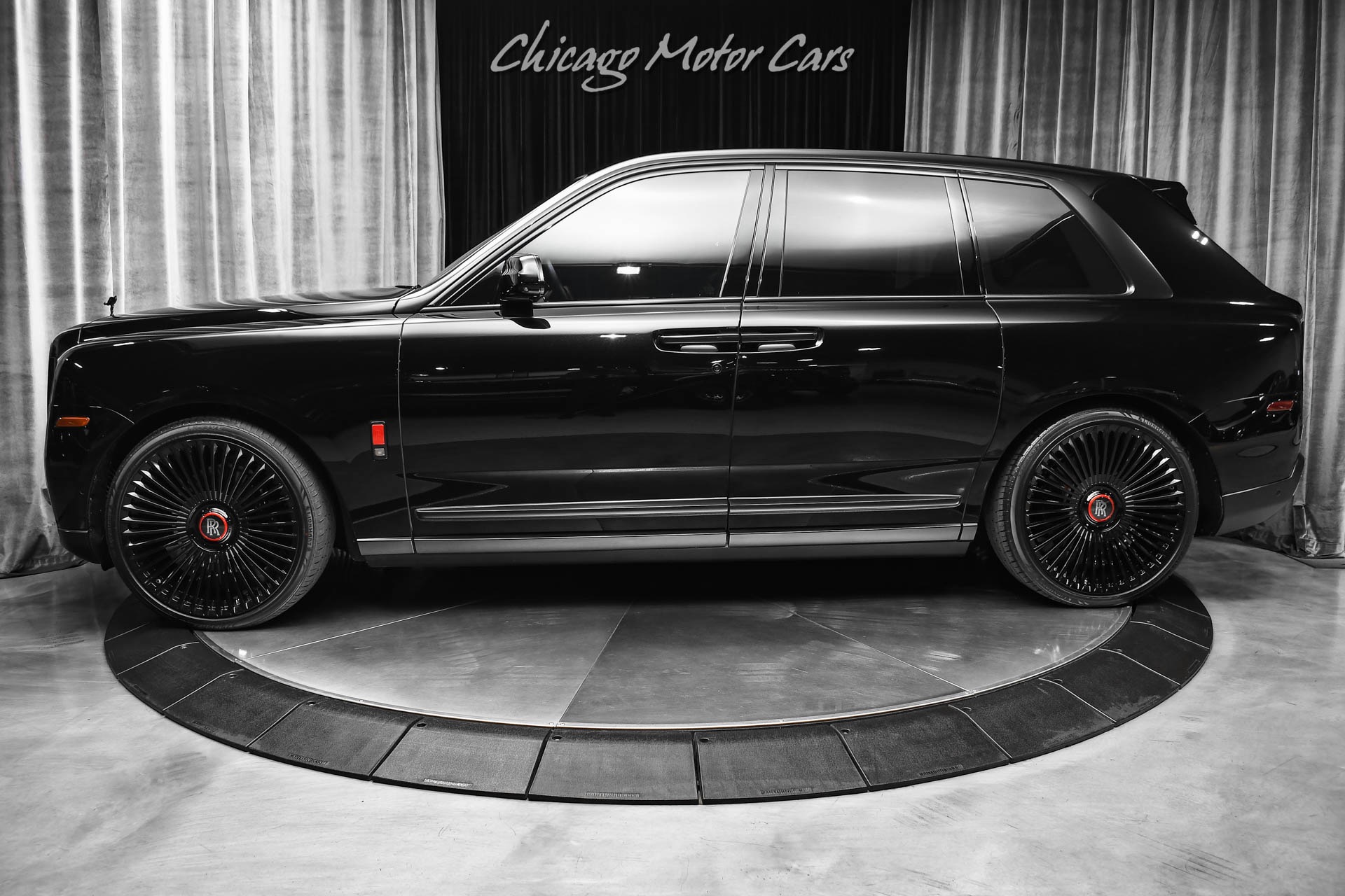 Used 2019 Rolls-Royce Cullinan SUV Launch PKG REAR Theater Config Starlight Headliner with Panoroof! for sale Sold at Chicago Motor Cars in West Chicago IL 60185 1