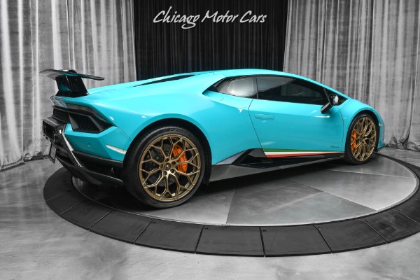 Used 2018 Lamborghini Huracan LP640-4 Performante Coupe RARE Ad Personam Blu Glauco Only 3K Miles LOADED! for sale Sold at Chicago Motor Cars in West Chicago IL 60185 5