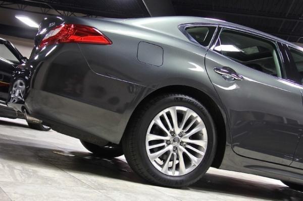 New-2012-Infiniti-M35h-Hybrid