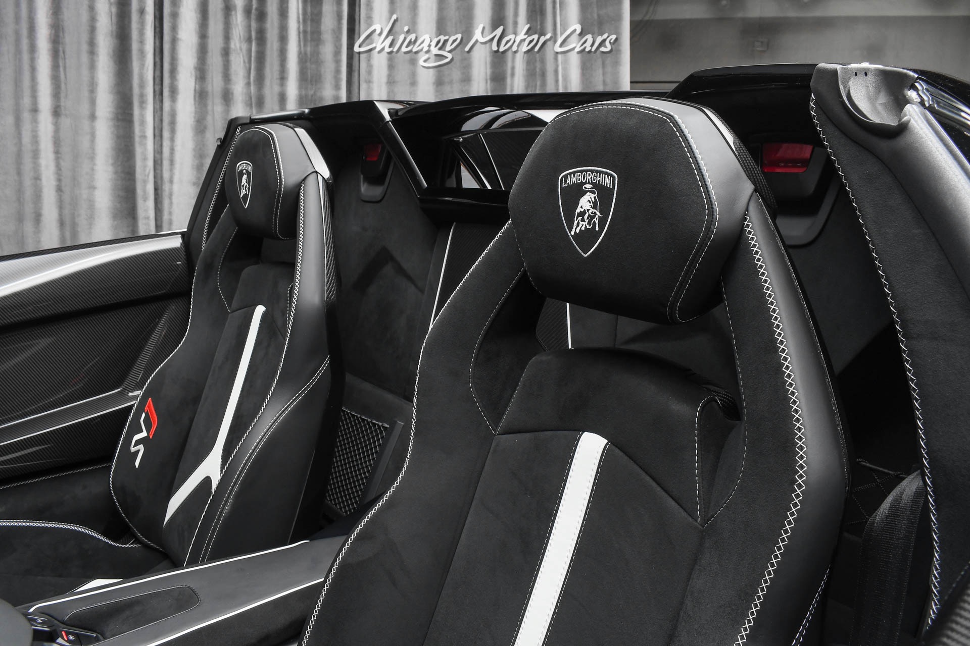 Used-2020-Lamborghini-Aventador-SVJ-LP770-4-Roadster-Factory-Matte-White-CARBON-FIBER-Everywhere-Only-2k-Miles