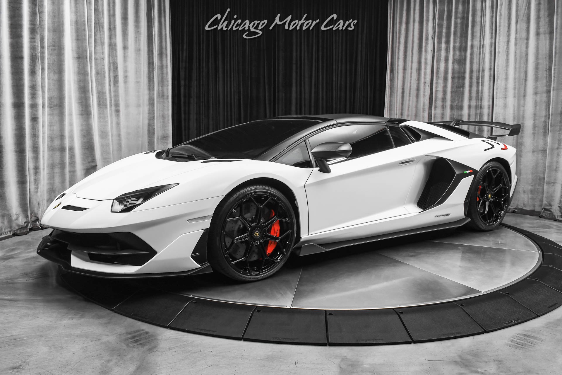 Used-2020-Lamborghini-Aventador-SVJ-LP770-4-Roadster-Factory-Matte-White-CARBON-FIBER-Everywhere-Only-2k-Miles