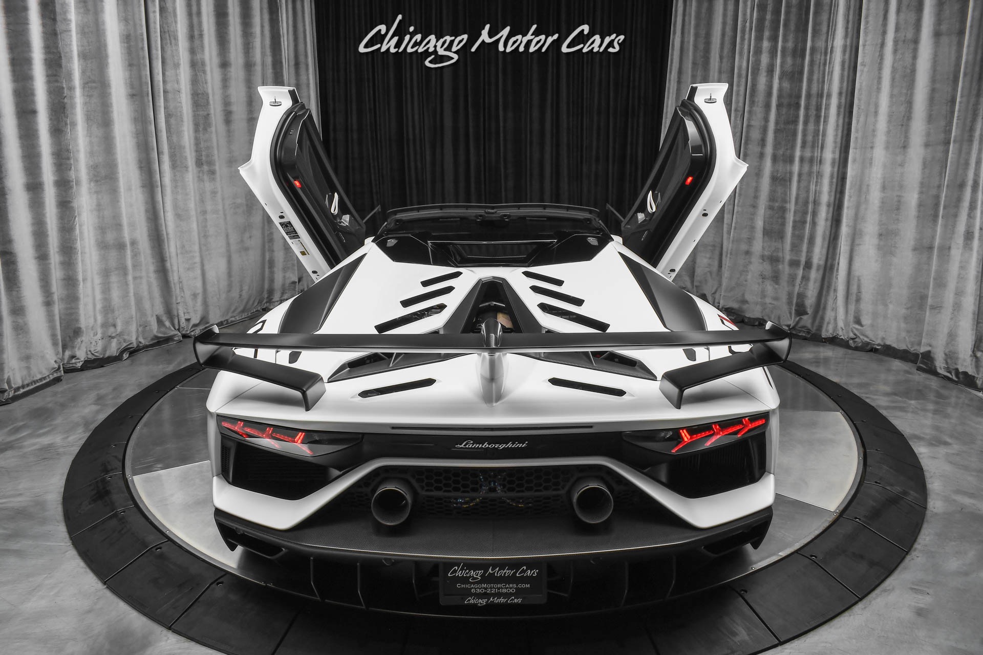 Used-2020-Lamborghini-Aventador-SVJ-LP770-4-Roadster-Factory-Matte-White-CARBON-FIBER-Everywhere-Only-2k-Miles