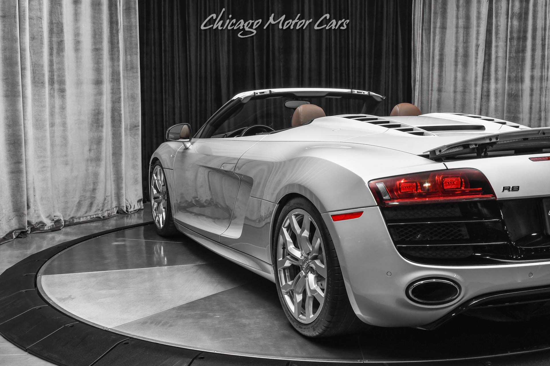 Used-2012-Audi-R8-52-V10-Quattro-Spyder-Convertible-Ice-Silver-Carbon-Fiber-Mirror-PPF