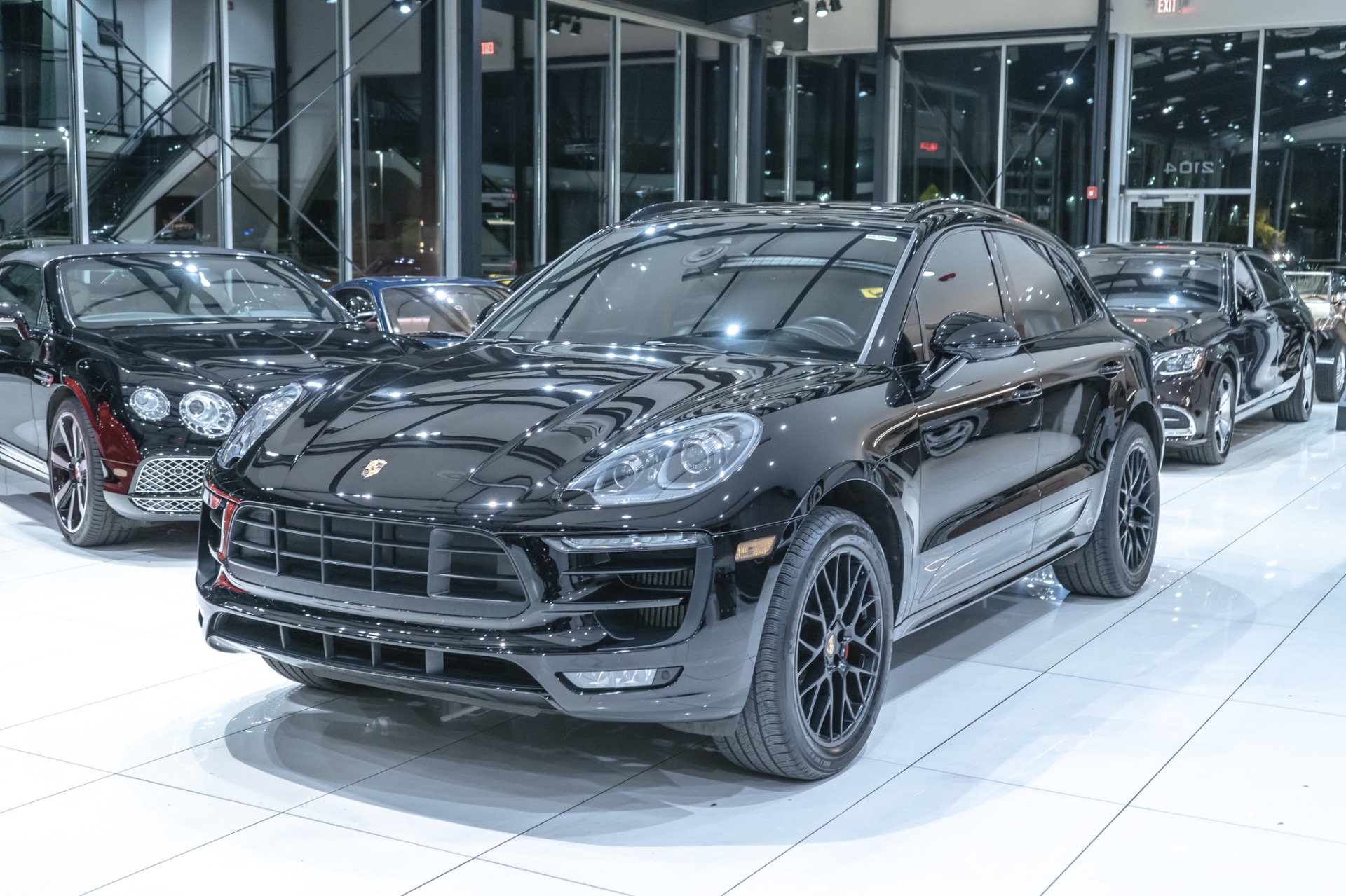 Used-2017-Porsche-Macan-GTS-SUV-AWD-Premium-Plus-Pkg-Loaded-Navigation-Serviced-Perfect