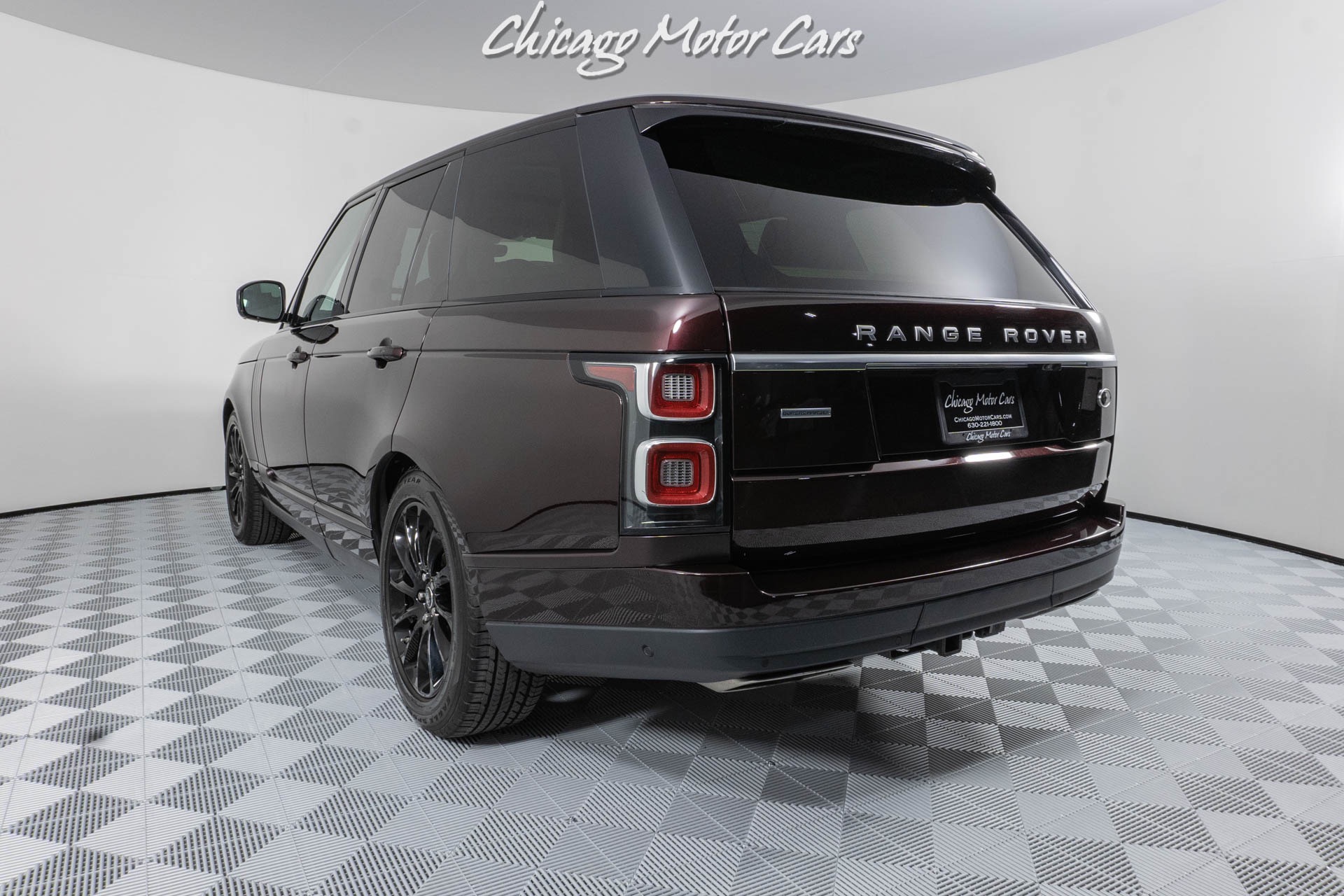 Used-2018-Land-Rover-Range-Rover-Supercharged-SUV-22-Way-Massage-Seats-Meridian-Surround-Sound-LOADED