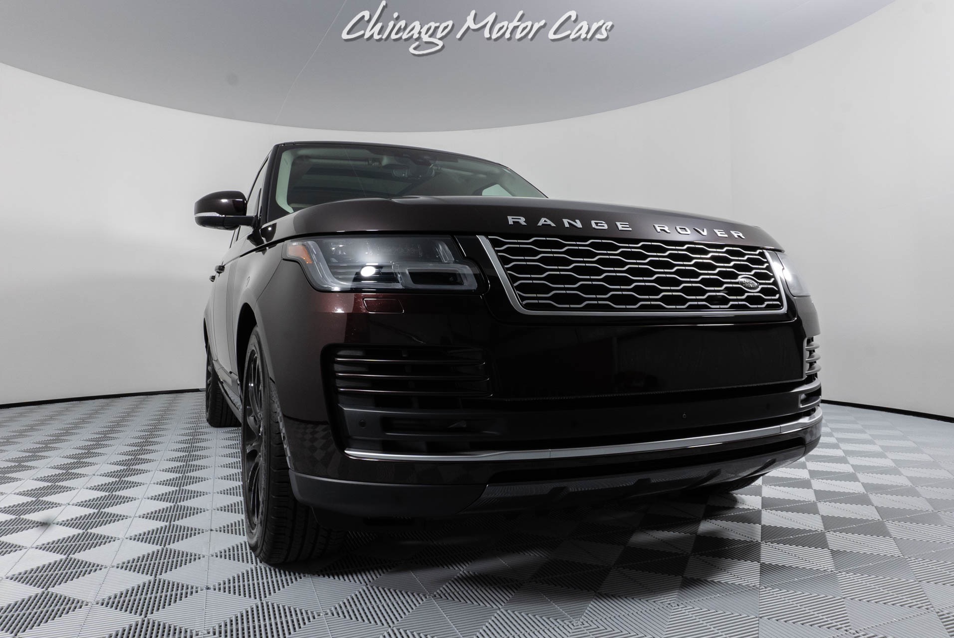 Used-2018-Land-Rover-Range-Rover-Supercharged-SUV-22-Way-Massage-Seats-Meridian-Surround-Sound-LOADED