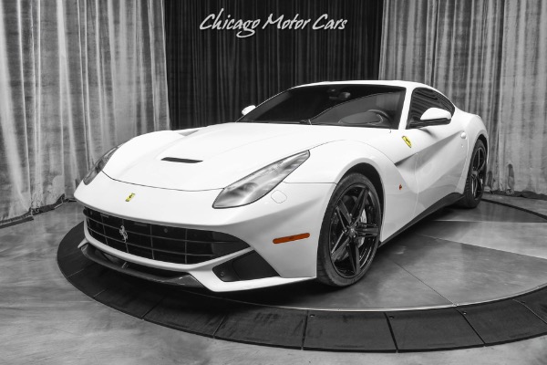 Used-2014-Ferrari-F12berlinetta-Coupe-Carbon-Fiber-Driver-Zone--LEDs-Diamond-Pattern-Seats