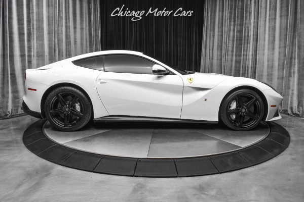 Used-2014-Ferrari-F12berlinetta-Coupe-Carbon-Fiber-Driver-Zone--LEDs-Diamond-Pattern-Seats