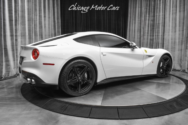 Used-2014-Ferrari-F12berlinetta-Coupe-Carbon-Fiber-Driver-Zone--LEDs-Diamond-Pattern-Seats