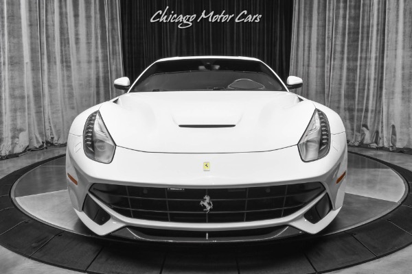 Used-2014-Ferrari-F12berlinetta-Coupe-Carbon-Fiber-Driver-Zone--LEDs-Diamond-Pattern-Seats