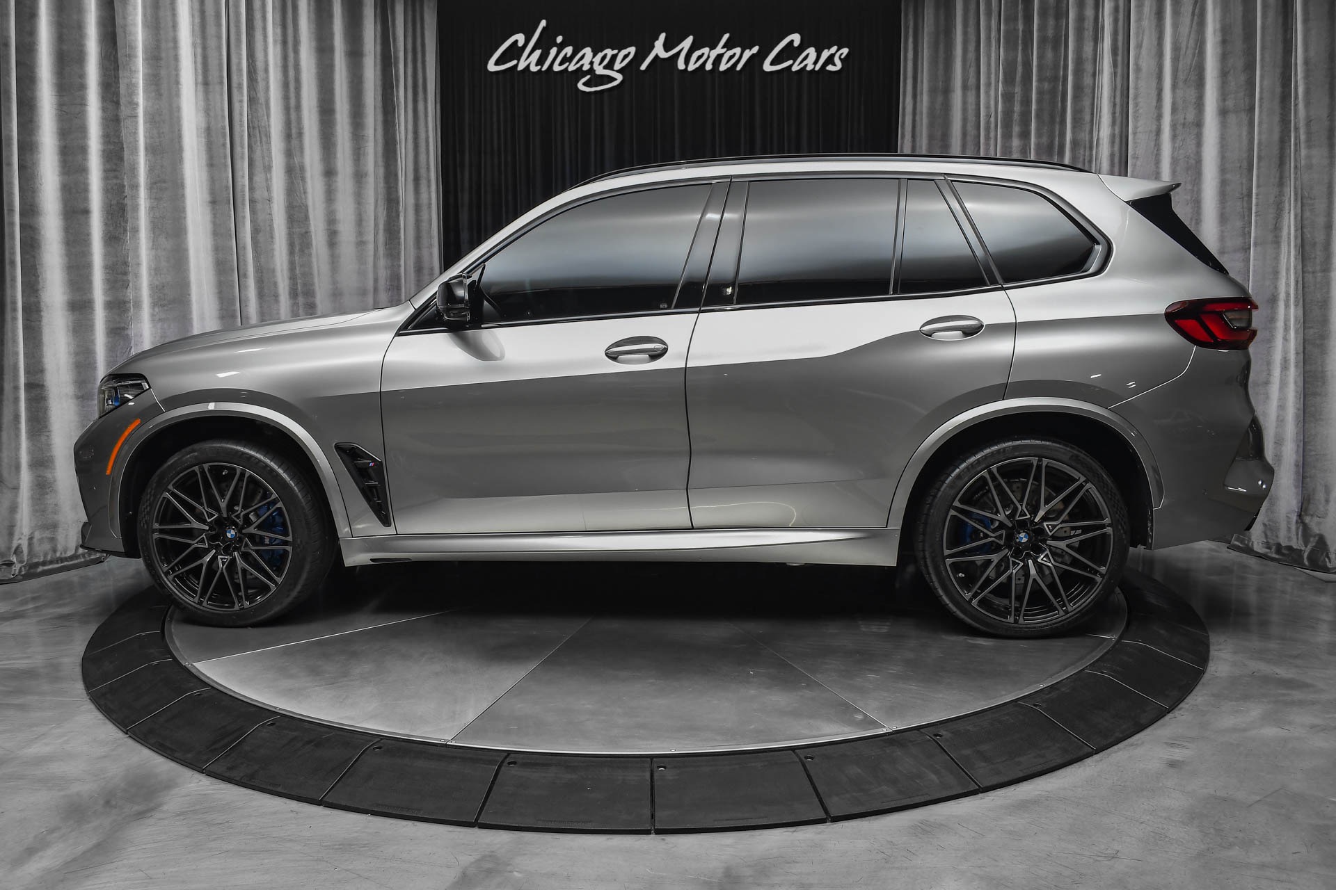 Used-2021-BMW-X5-M-Competition