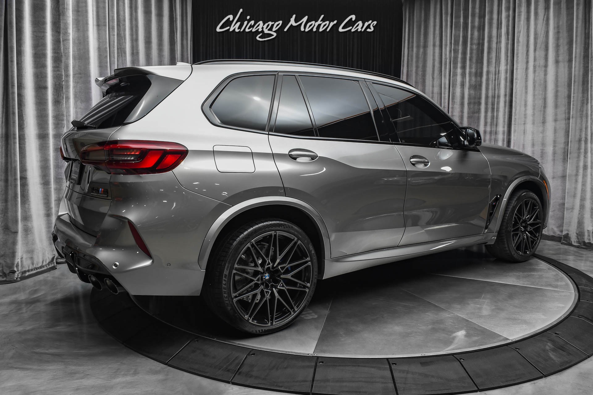 Used-2021-BMW-X5-M-Competition