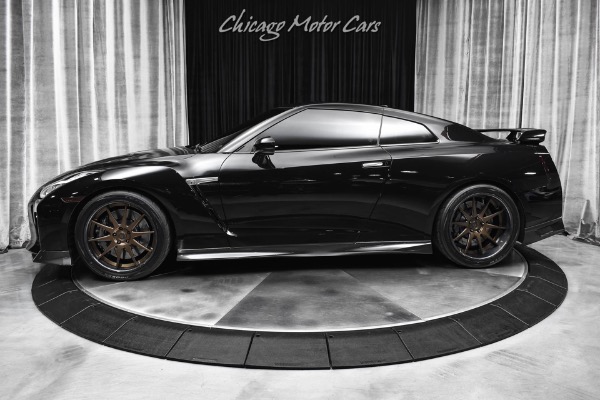Used 2017 Nissan GT-R PREMIUM CICIO PERFORMANCE C1400+ PKG AND BRAKE PKG 20 INCH AVANT WHEELS for sale Sold at Chicago Motor Cars in West Chicago IL 60185 1