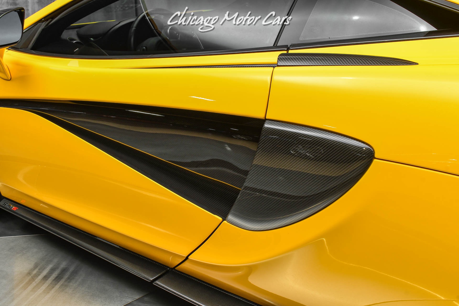 Used-2016-McLaren-570S-Coupe-Carbon-Fiber-Packs-1---2-Volcano-Yellow-ONLY-7k-Miles