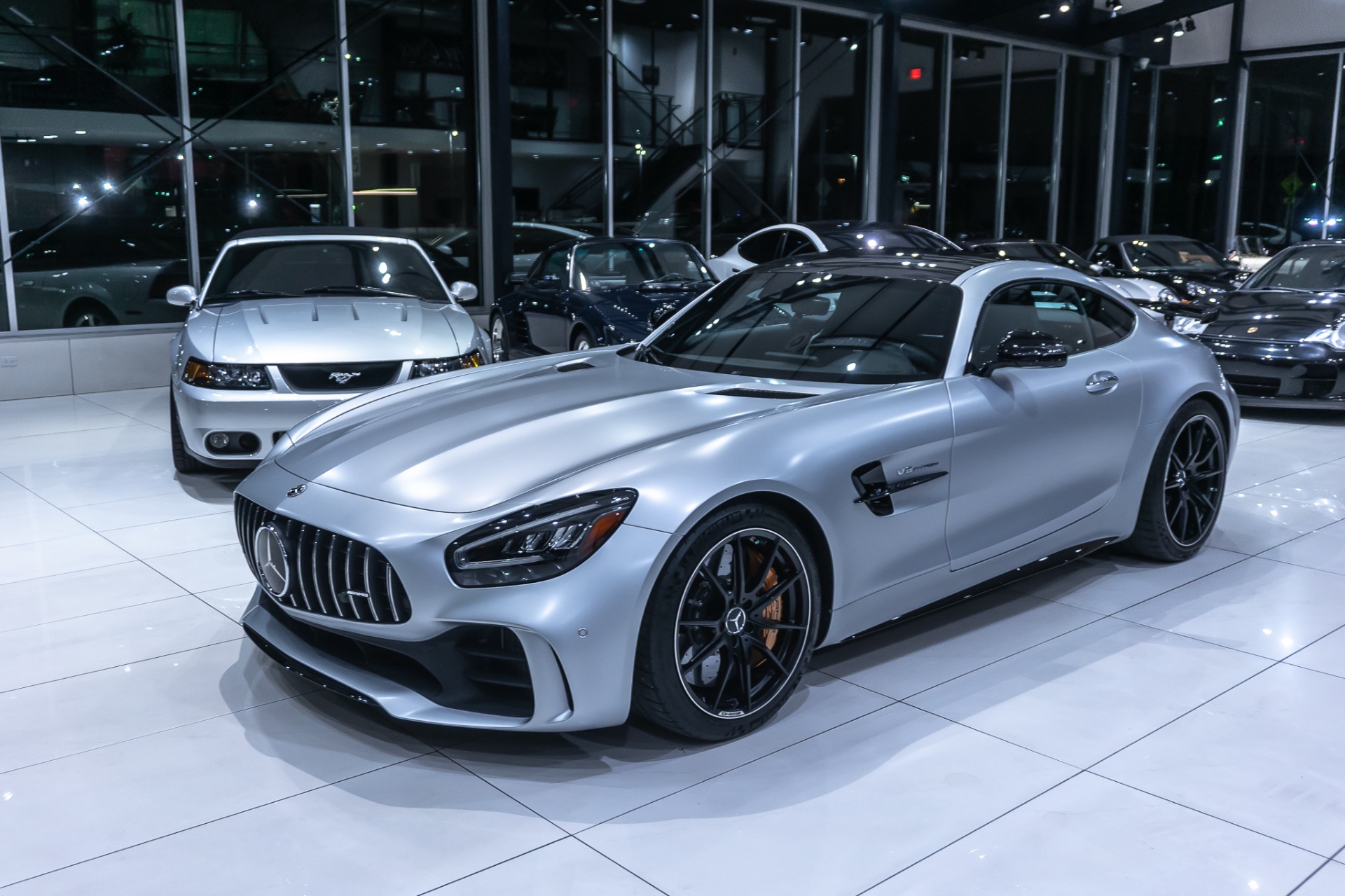 Used-2020-Mercedes-Benz-AMG-GTR-Coupe-Carbon-Ceramic-BrakesExclusive-Int-pkg-Loaded