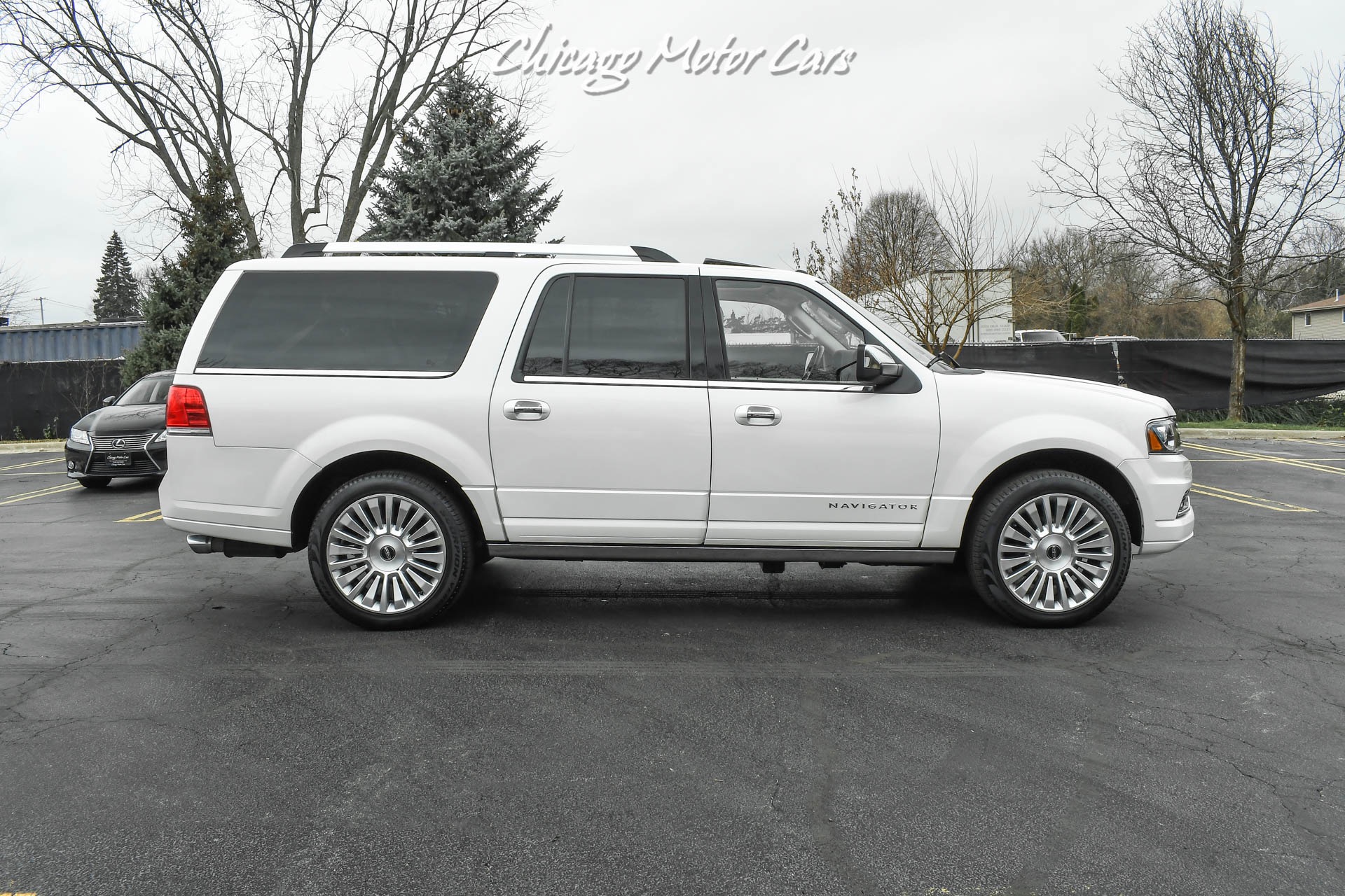 Used-2016-Lincoln-Navigator-L-Reserve-SUV-Special-Tri-Coat-Paint-Heated---Cooled-Seats-Moonroof