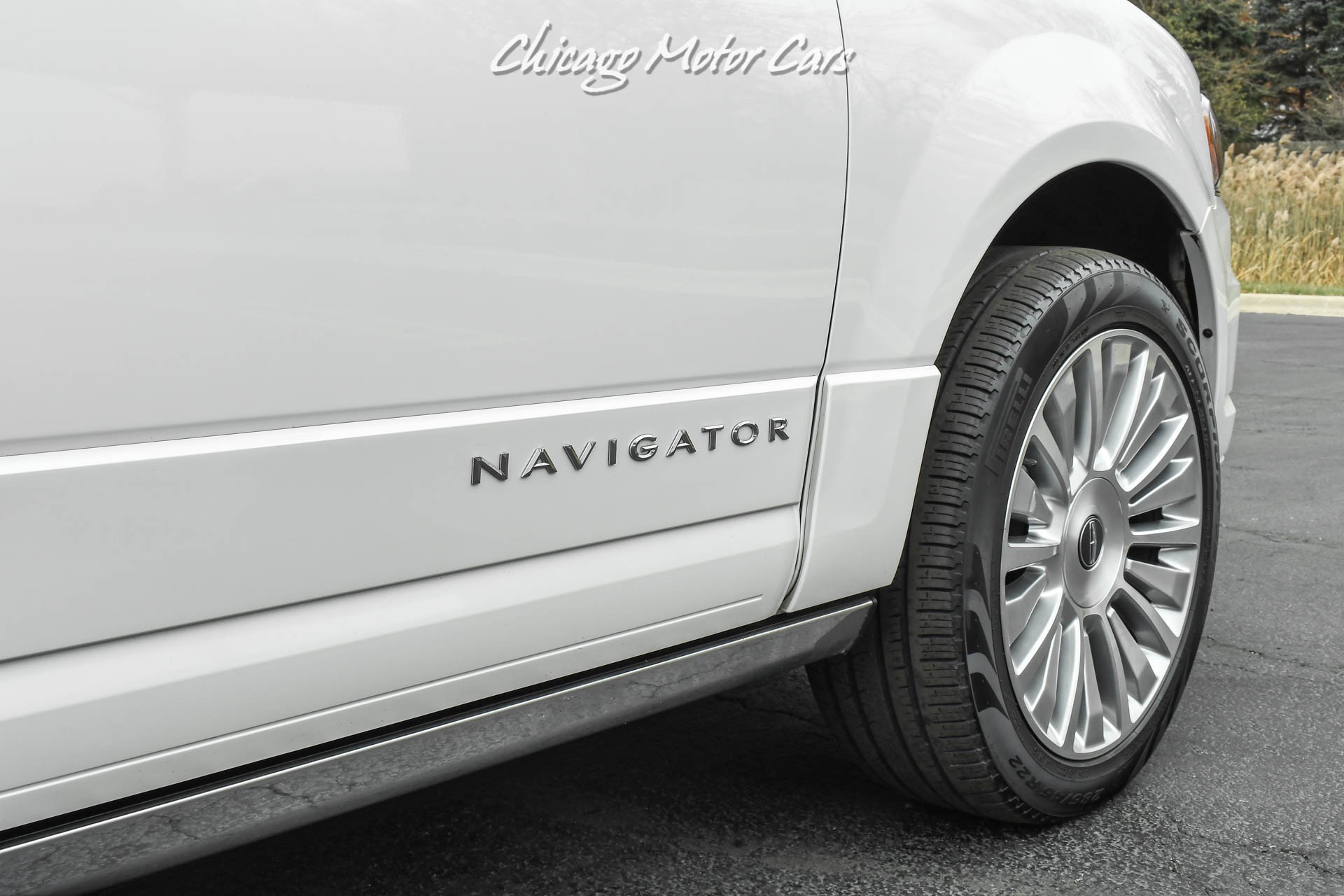 Used-2016-Lincoln-Navigator-L-Reserve-SUV-Special-Tri-Coat-Paint-Heated---Cooled-Seats-Moonroof