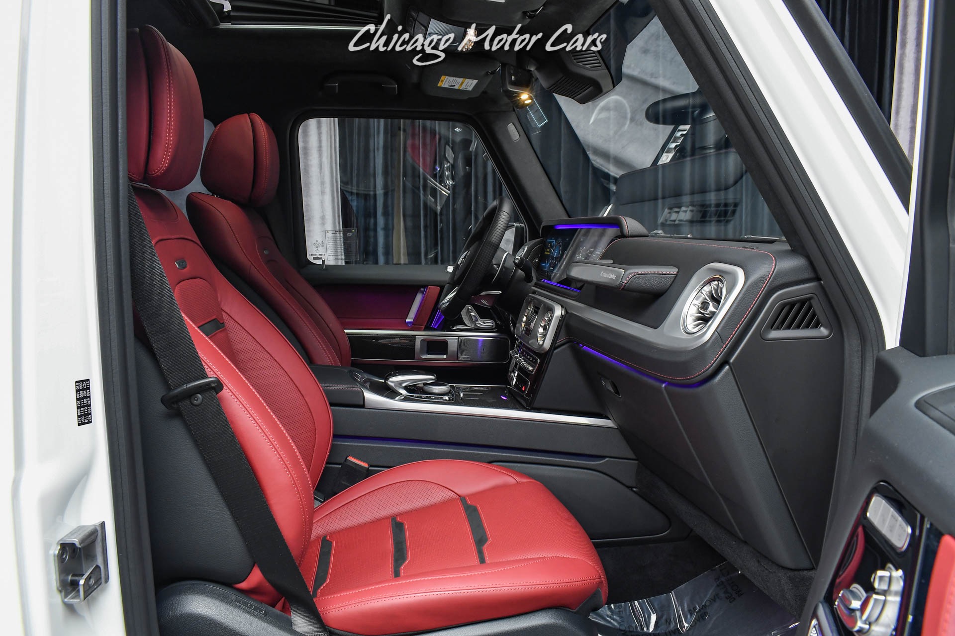 Used-2021-Mercedes-Benz-G63-AMG-4Matic-SUV-Carbon-Fiber-Matte-Black-Wheels-Pristine