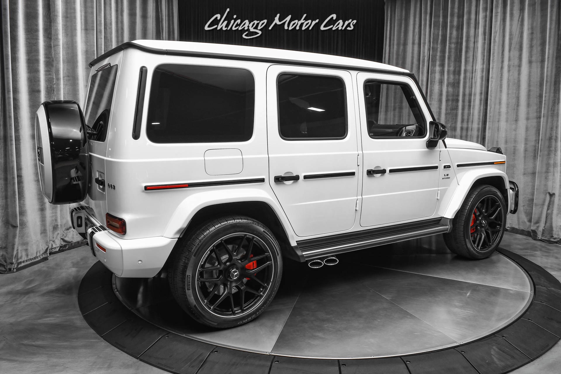 Used-2021-Mercedes-Benz-G63-AMG-4Matic-SUV-Carbon-Fiber-Matte-Black-Wheels-Pristine