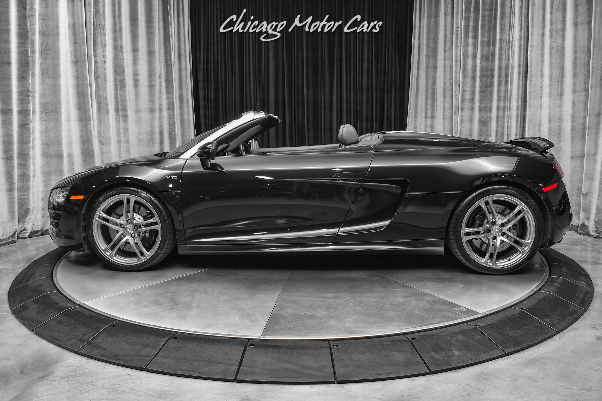 Used-2011-Audi-R8-52L-V10-quattro-Spyder-Carbon-Fiber-Interior-Trim-Audi-Nav-Plus-PPF