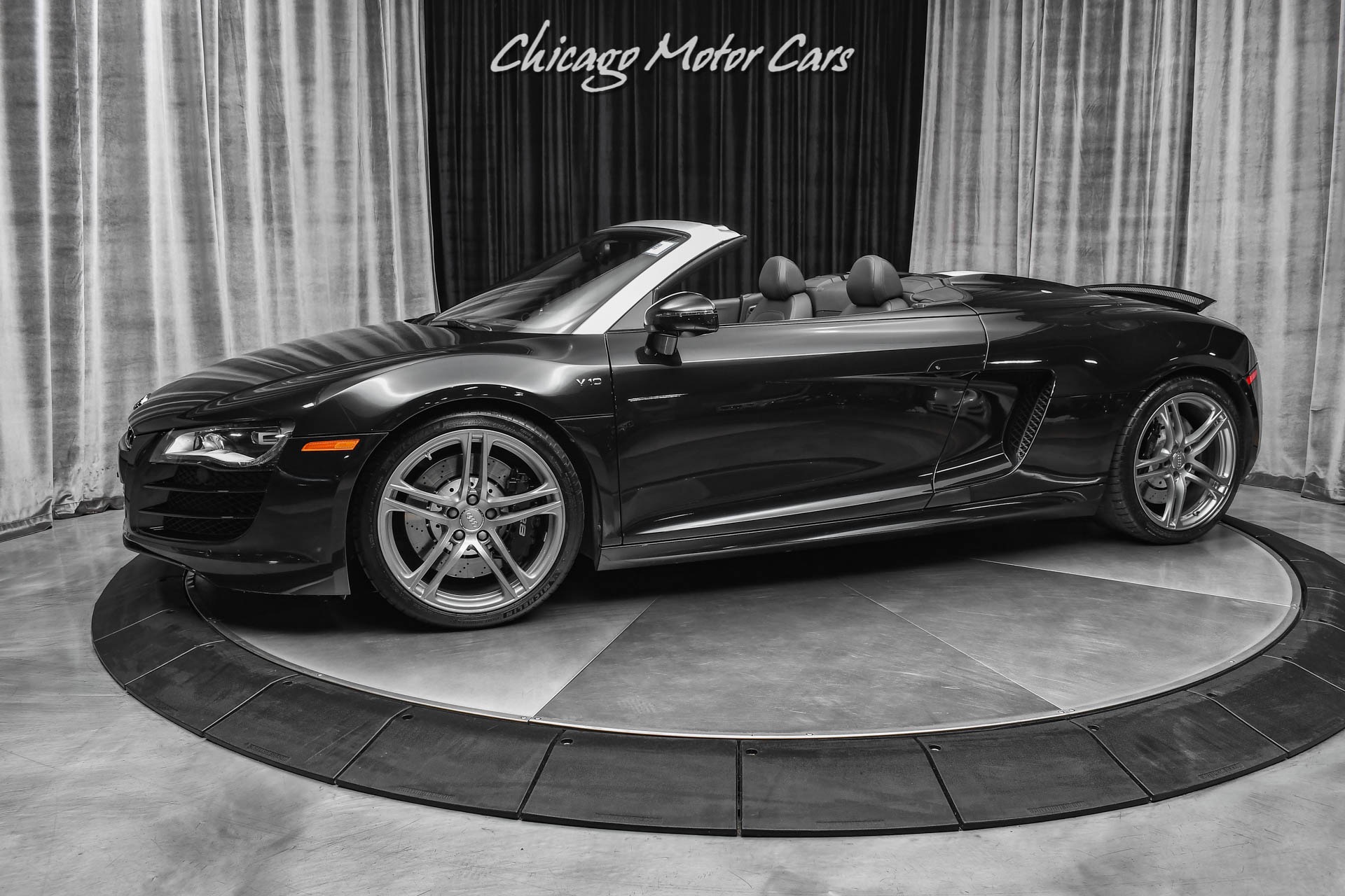 Used 2011 Audi R8 5.2L V10 quattro Spyder Carbon Fiber Interior Trim! Audi Nav Plus! PPF! for sale Sold at Chicago Motor Cars in West Chicago IL 60185 1
