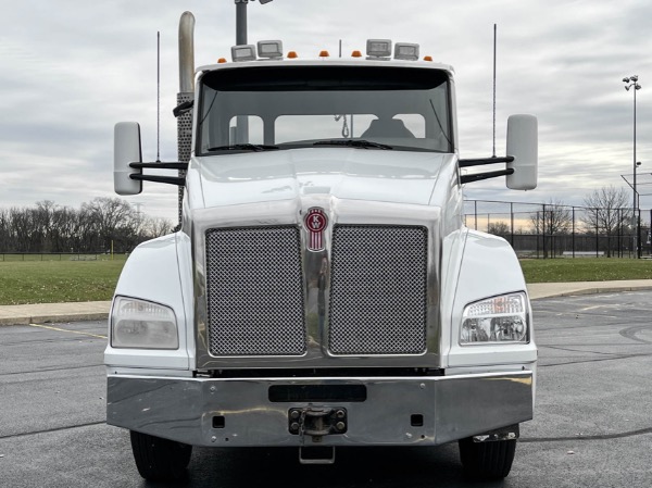 Used 2015 Kenworth T880 Day Cab Cummins ISX15 10-Speed Manual for sale Sold at Chicago Motor Cars in West Chicago IL 60185 2