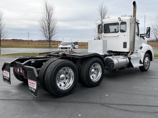 Used 2015 Kenworth T880 Day Cab Cummins ISX15 10-Speed Manual for sale Sold at Chicago Motor Cars in West Chicago IL 60185 5
